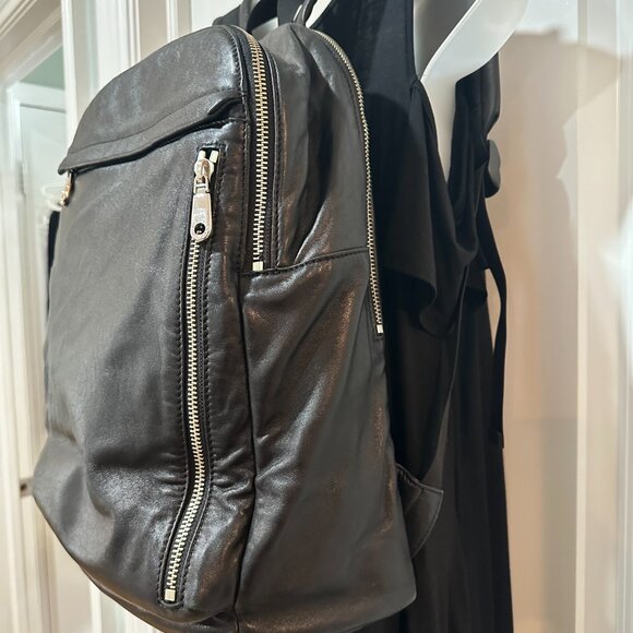 DKNY Black Sleek Soft Nappa Leather Backpack For Men or Women main image 10